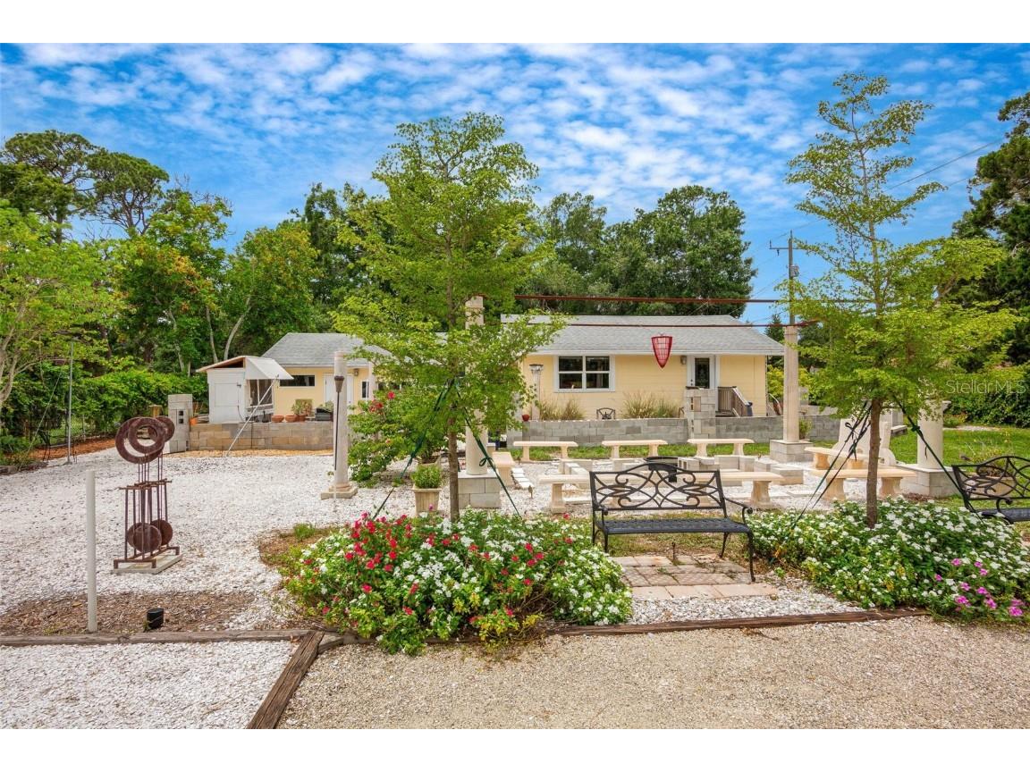 1028 Mecca Drive Sarasota FL 34234 U8249663 image1