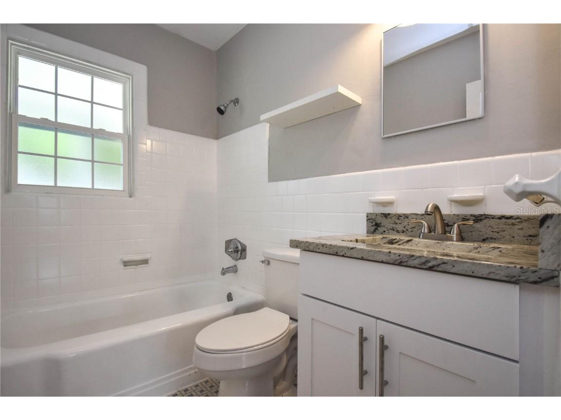 1028 NE 3rd Avenue Gainesville FL 32601 GC534458 image11