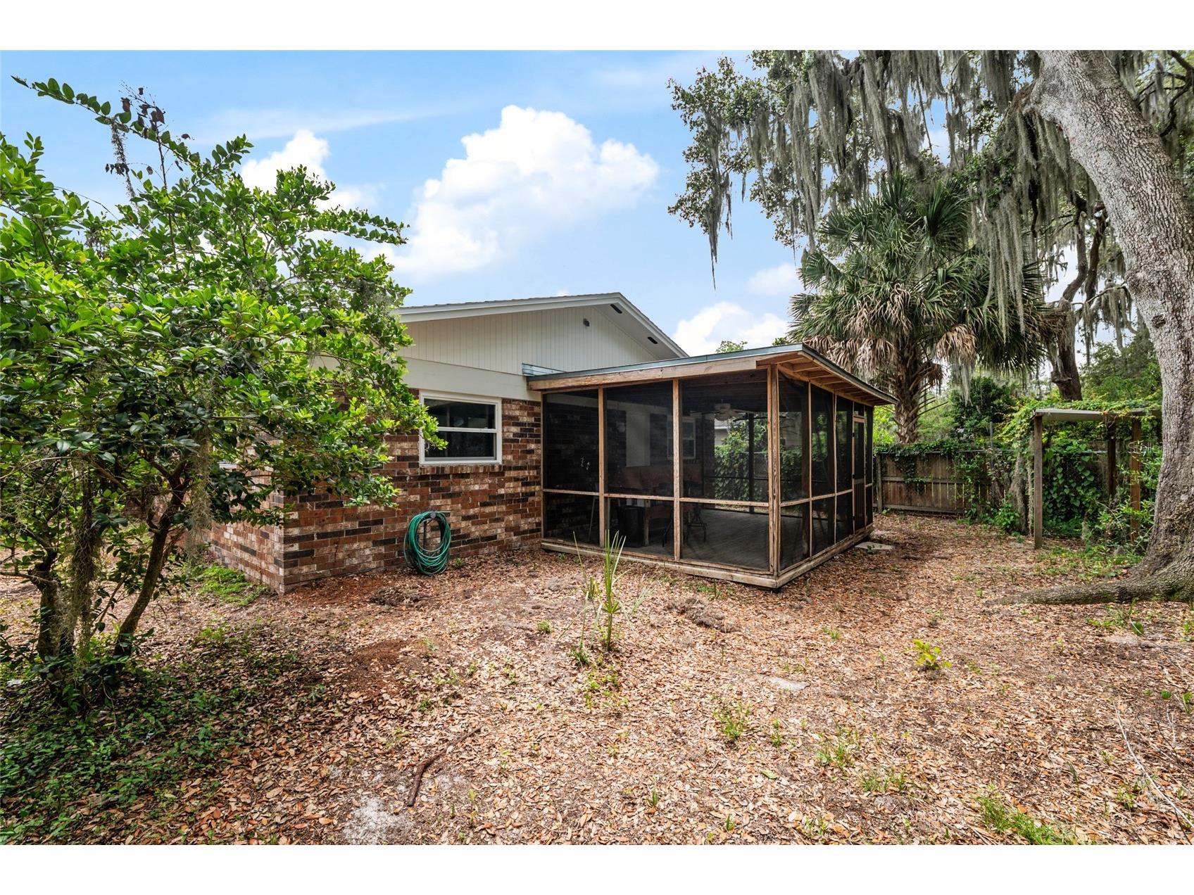 1028 NE 5th Street Gainesville FL 32601 OM724704 image38