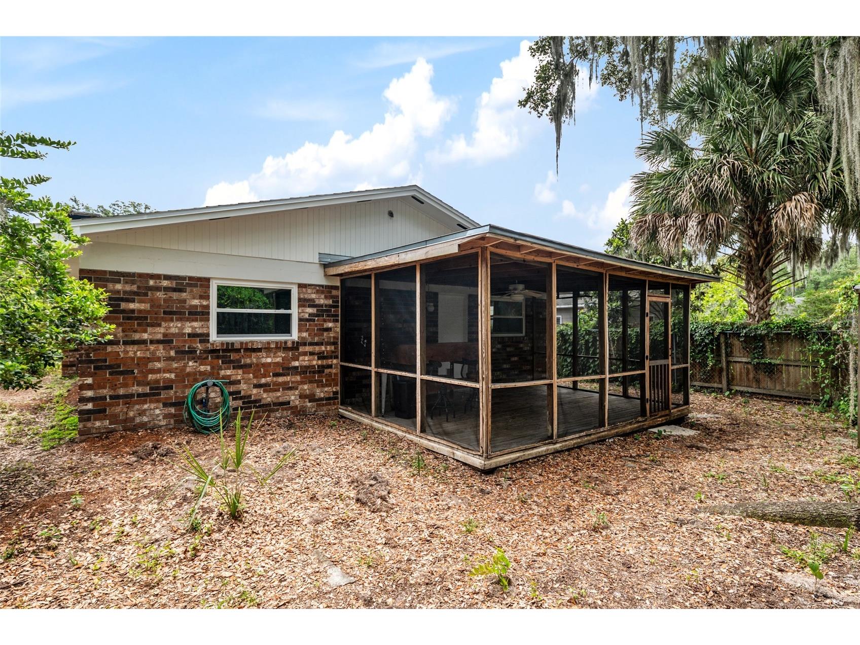 1028 NE 5th Street Gainesville FL 32601 OM724704 image39