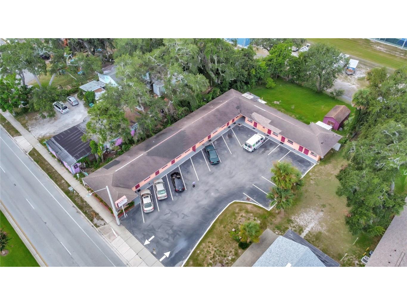 1028 Ridgewood Avenue Daytona Beach FL 32117 V4937800 image19