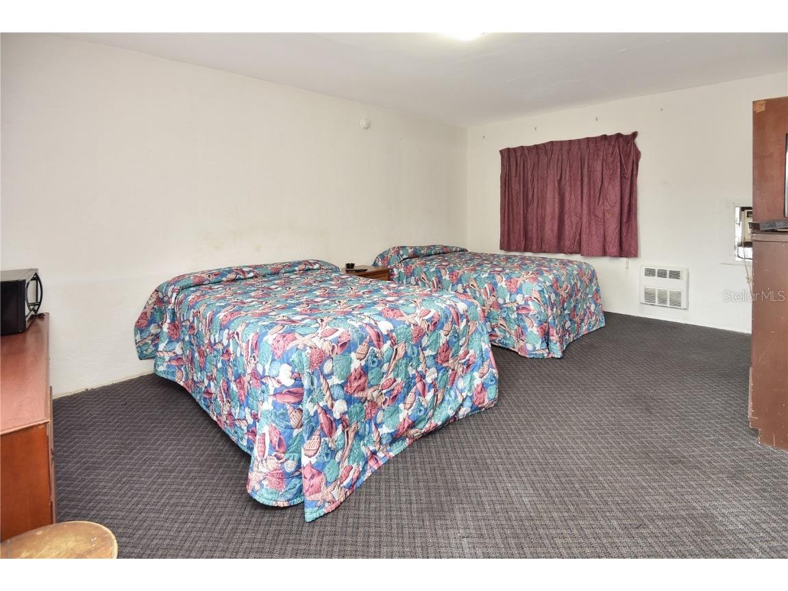 1028 Ridgewood Avenue Daytona Beach FL 32117 V4937800 image20