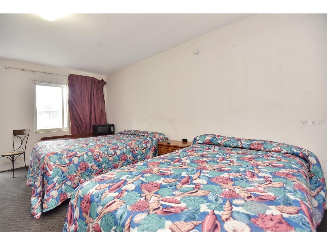 1028 Ridgewood Avenue Daytona Beach FL 32117 V4937800 image22