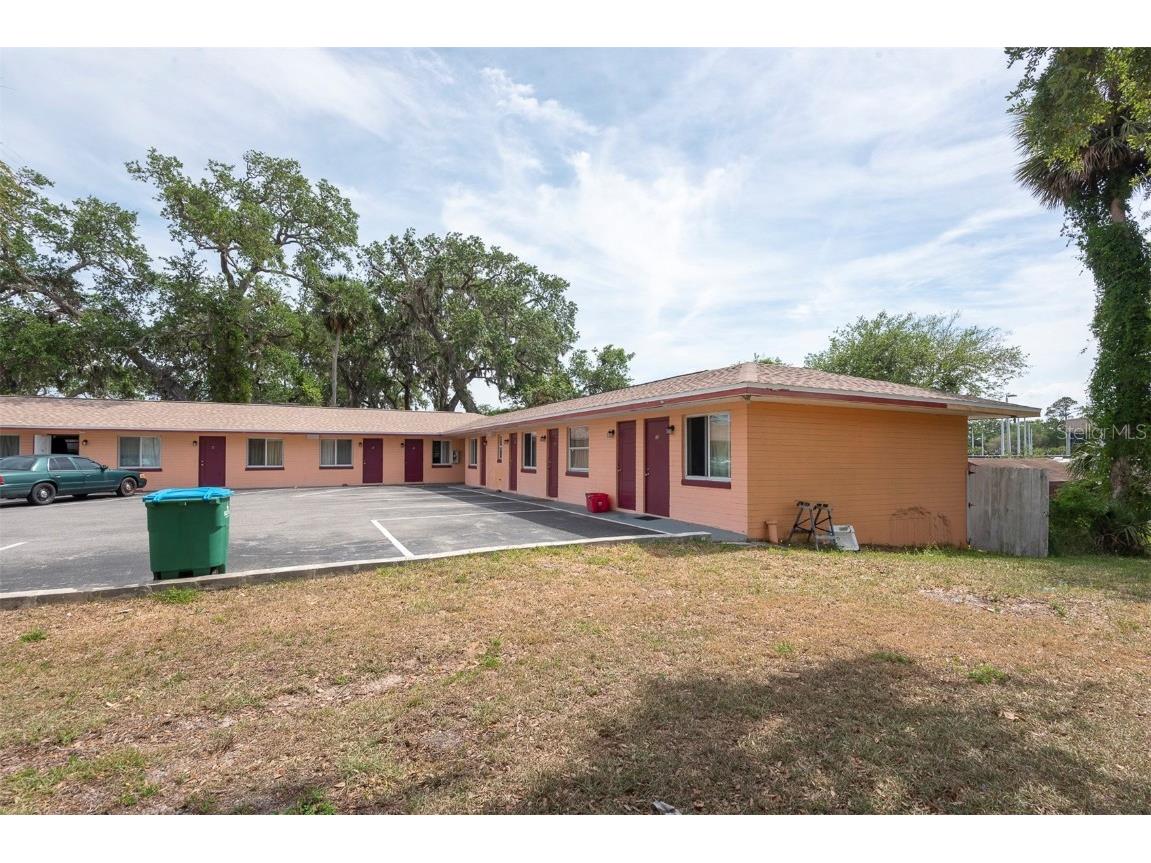 1028 Ridgewood Avenue Daytona Beach FL 32117 V4937800 image4