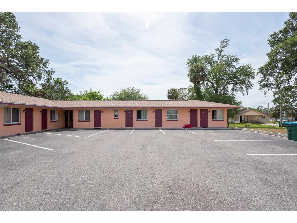 1028 Ridgewood Avenue Daytona Beach FL 32117 V4937800 image6