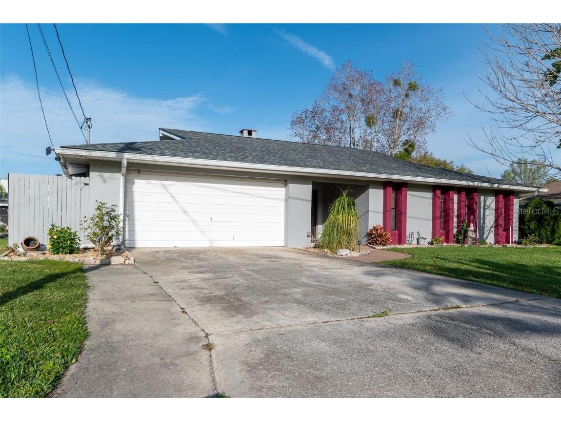 1028 SE 5th Avenue Crystal River FL 34429 - THREE SISTER SPRINGS IS CLOSE U8234498 image1