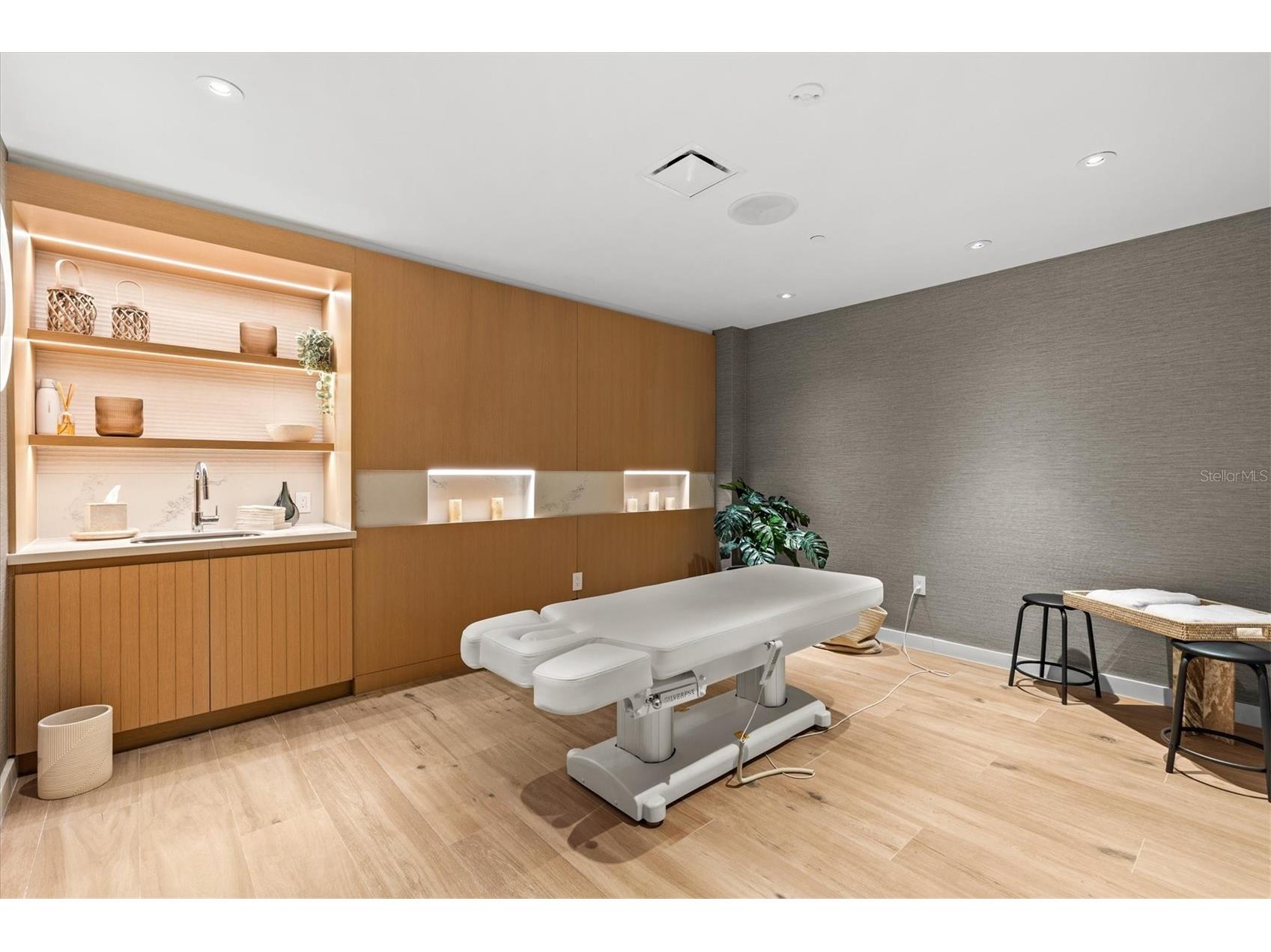 1028 Sunset Point Road #R6 Clearwater FL 33755 TB8412209 image26