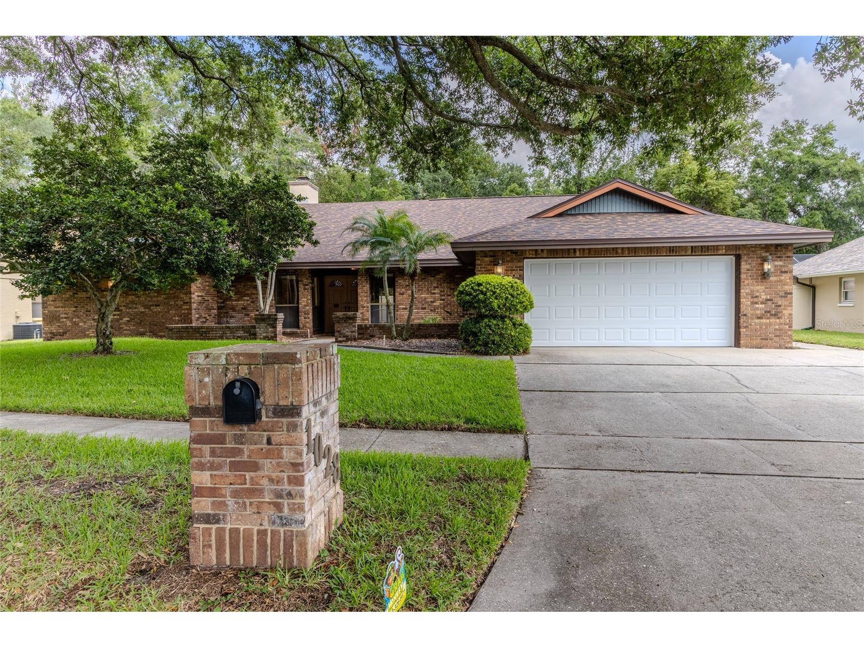 1028 Sylvia Lane Tampa FL 33613 A4696111 image1