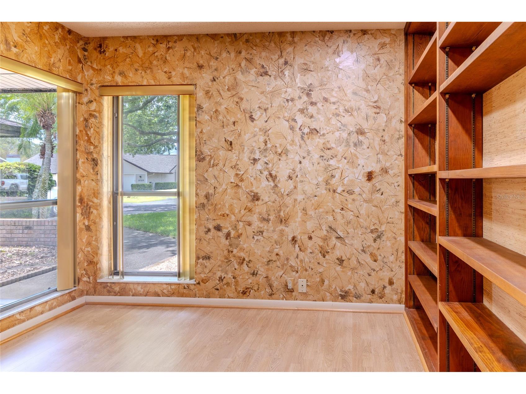 1028 Sylvia Lane Tampa FL 33613 A4696111 image32