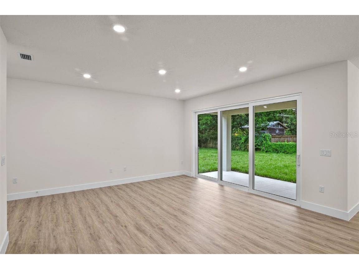 1028 Wilks Avenue Orlando FL 32809 O6338532 image9