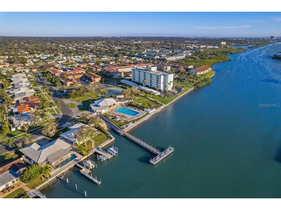 10280 Imperial Point Drive W #4 Largo FL 33774 U8230918 image1