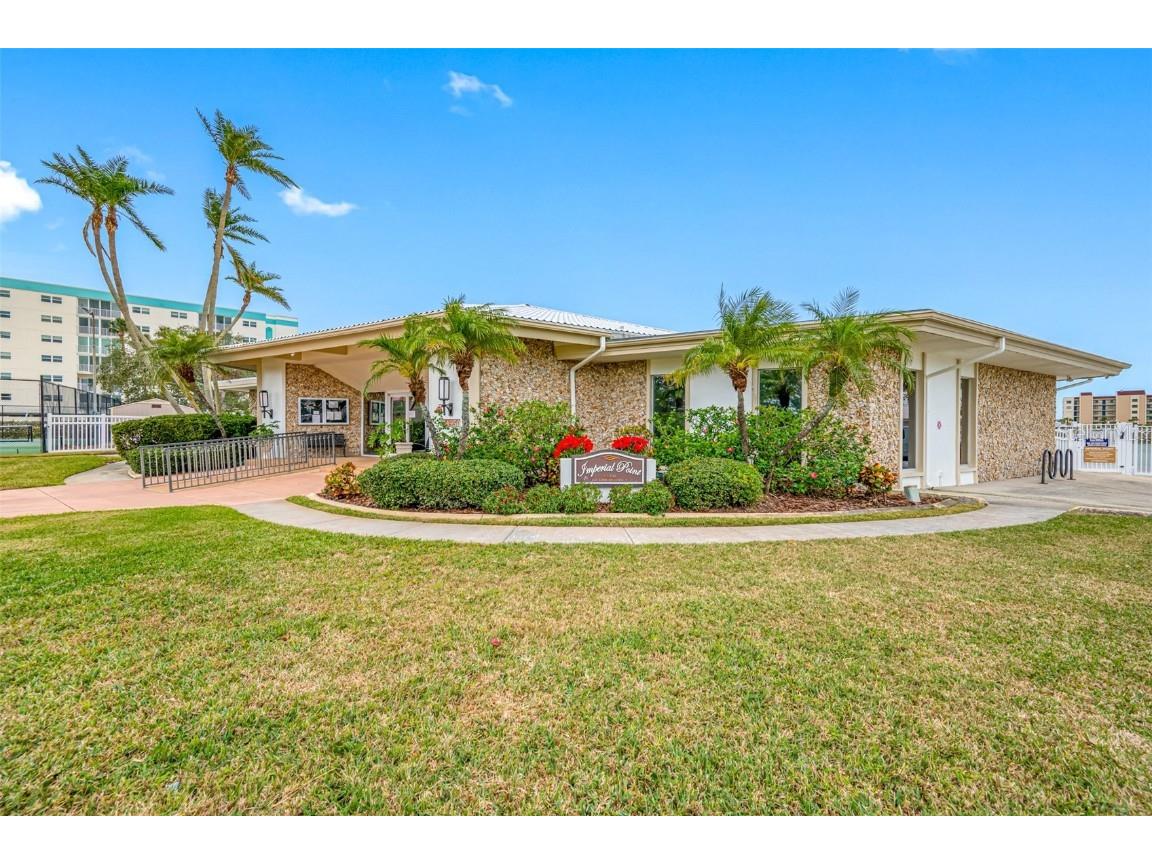 10280 Imperial Point Drive W #5 Largo FL 33774 TB8340304 image1