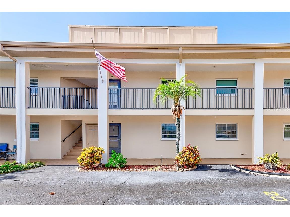 10280 Imperial Point Drive W #7 Largo FL 33774 - PINELLAS CO INTERA-COASTAL TB8446765 image1