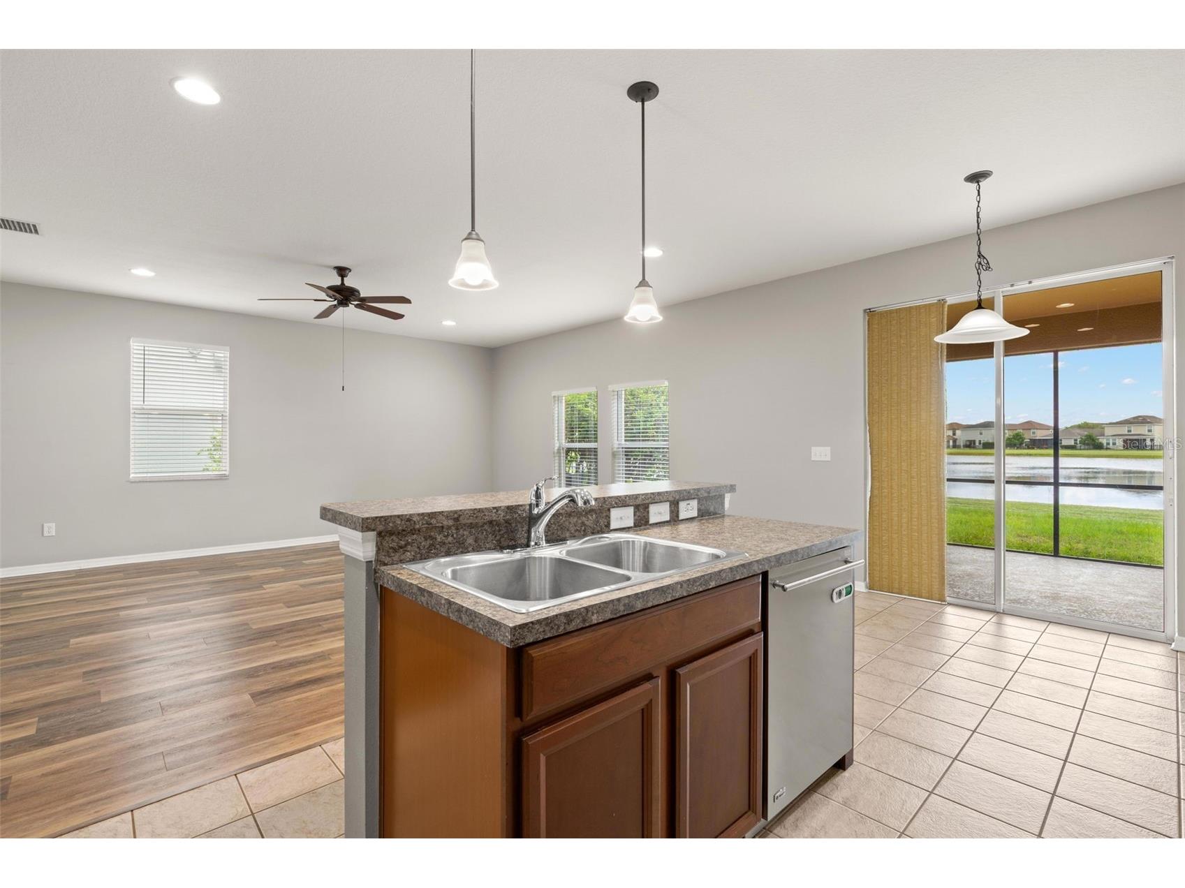 10284 Newminster Loop Ruskin FL 33573 TB8516942 image14