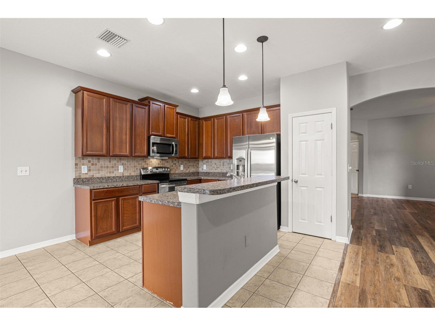 10284 Newminster Loop Ruskin FL 33573 TB8516942 image16