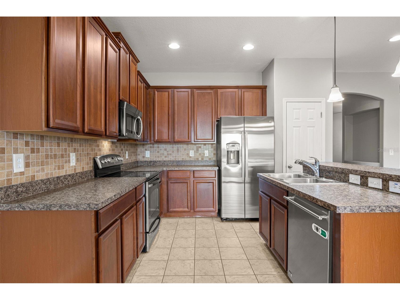 10284 Newminster Loop Ruskin FL 33573 TB8516942 image17