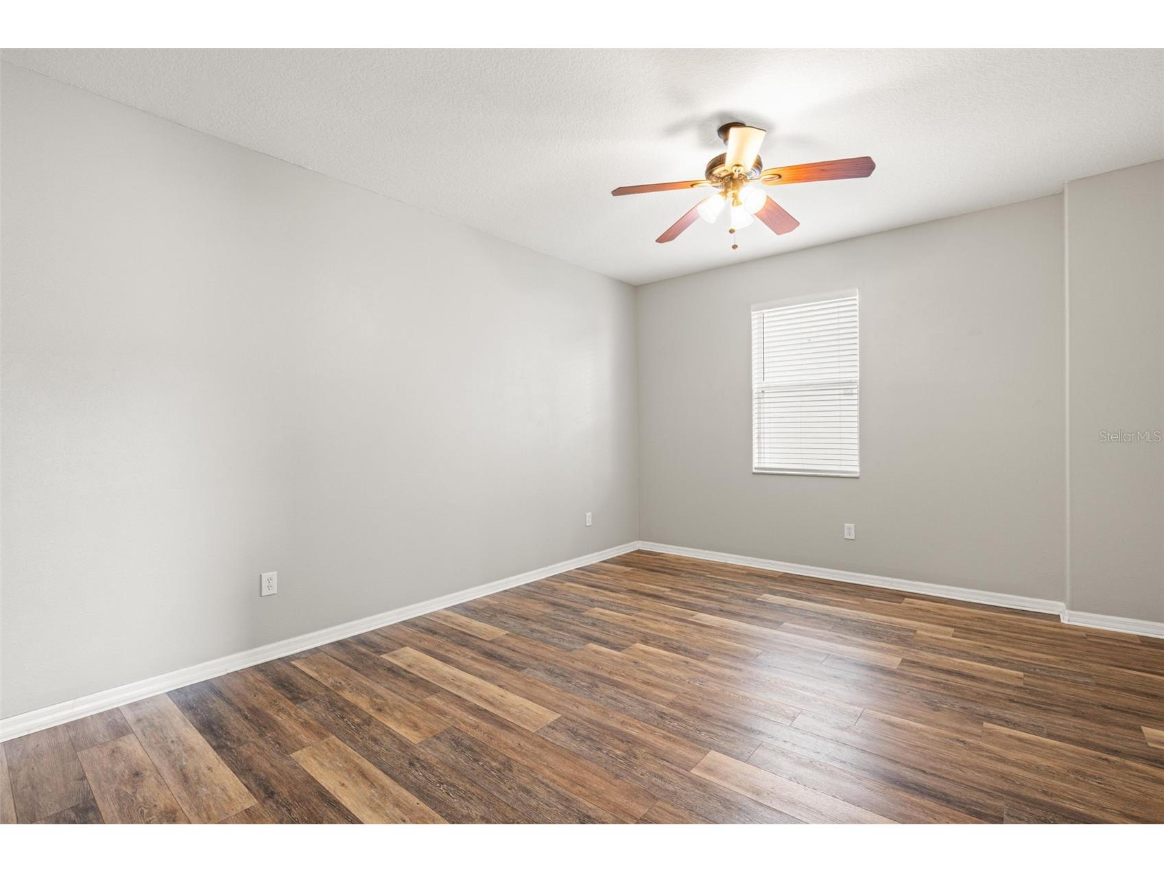 10284 Newminster Loop Ruskin FL 33573 TB8516942 image7
