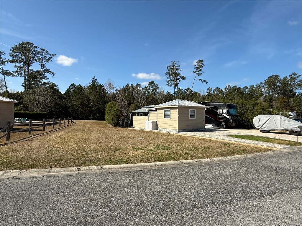 10285 NE 28th Loop Silver Springs FL 34488 - OCKLAWAHA RIVER O6277698 image3