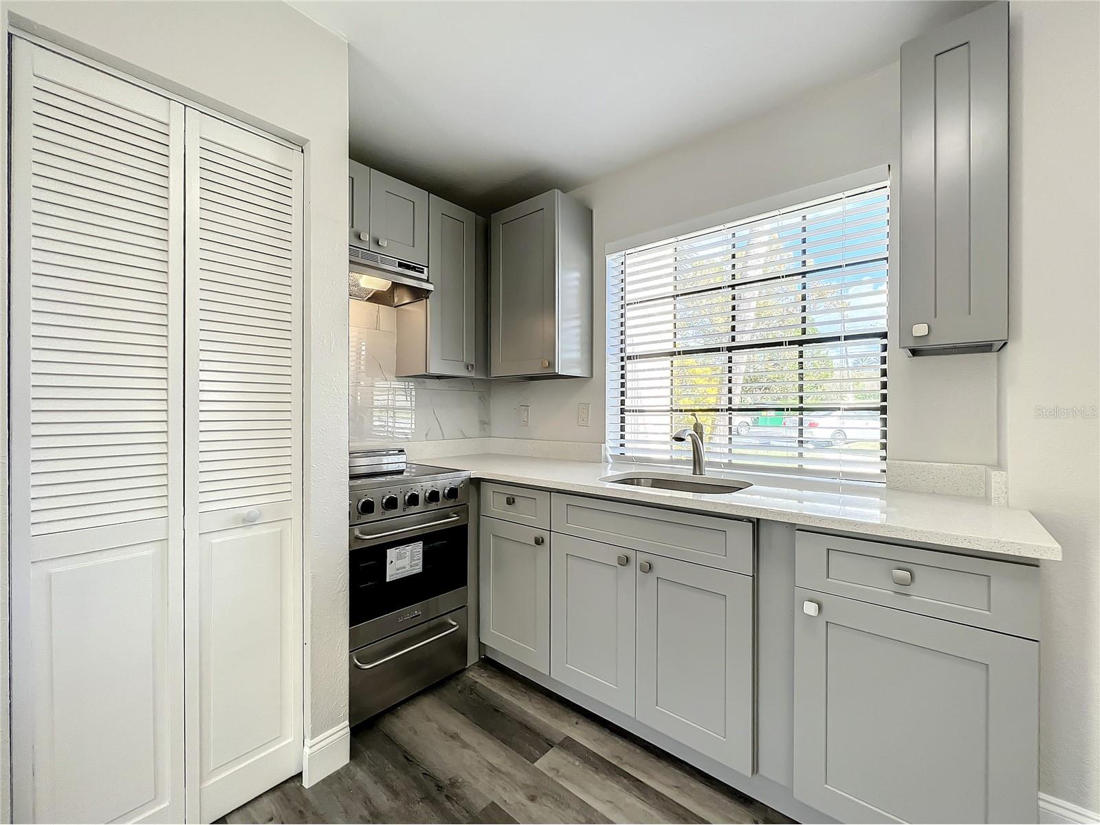 10288 Turkey Lake Road #132 (A-20) Orlando FL 32819 O6387373 image8