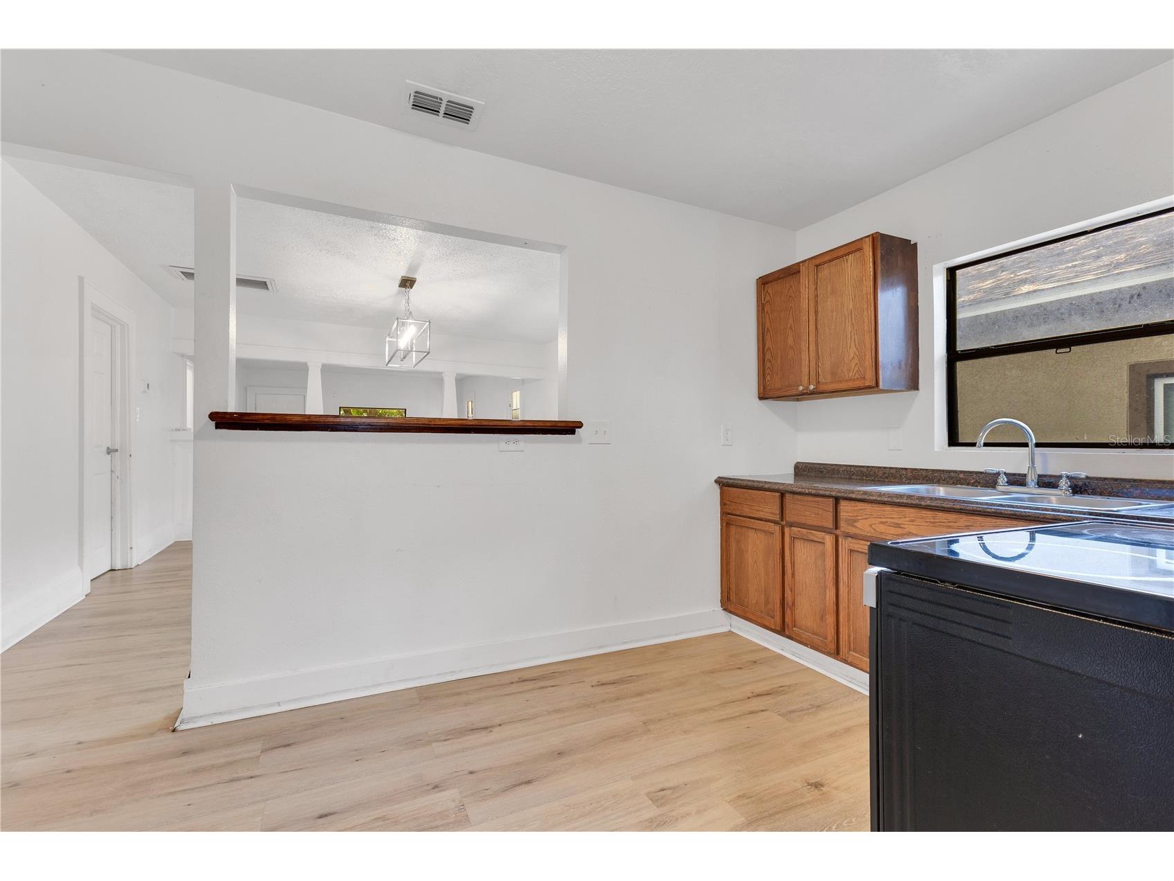 1029 Colyer Street Orlando FL 32805 O6401457 image9
