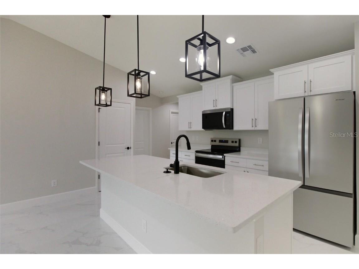 1029 NE 13th Place Cape Coral FL 33909 C7510235 image11