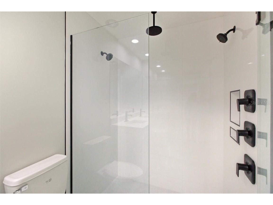 1029 NE 13th Place Cape Coral FL 33909 C7510235 image24