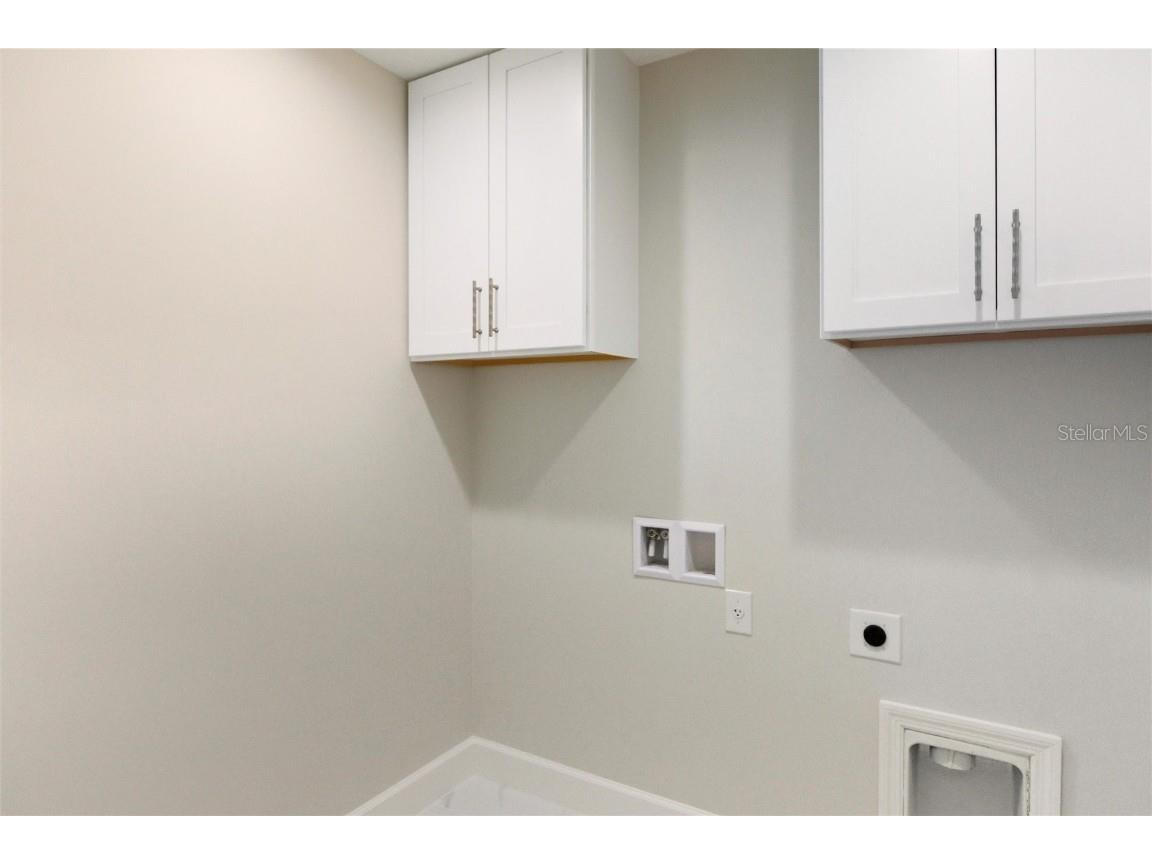 1029 NE 13th Place Cape Coral FL 33909 C7510235 image35