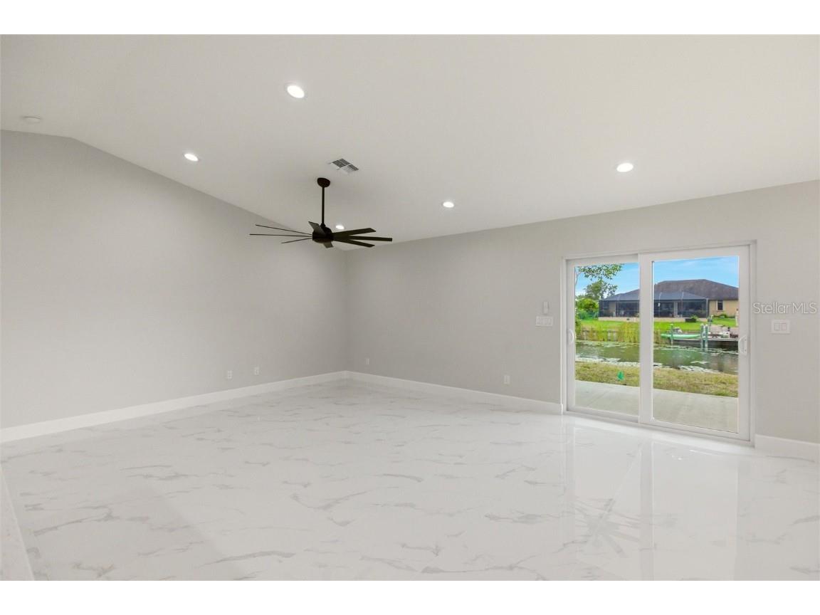1029 NE 13th Place Cape Coral FL 33909 C7510235 image6