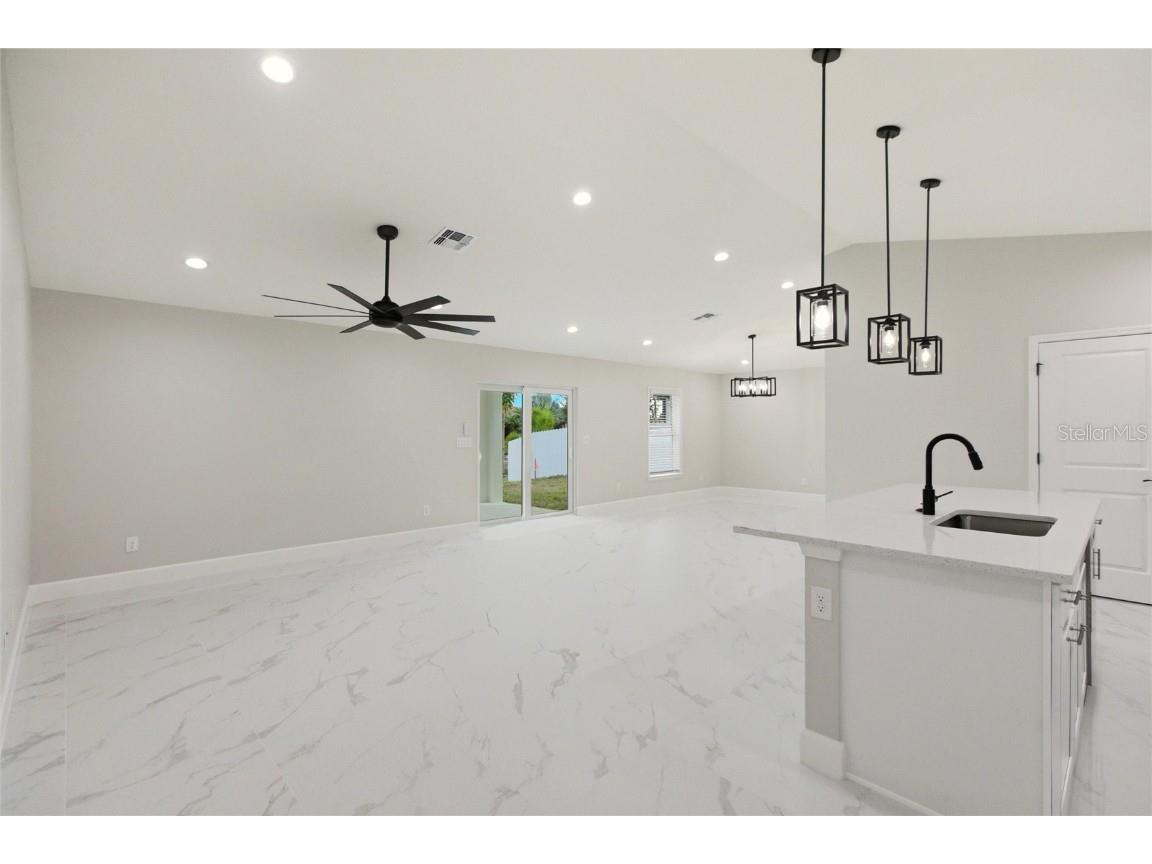 1029 NE 13th Place Cape Coral FL 33909 C7510235 image7