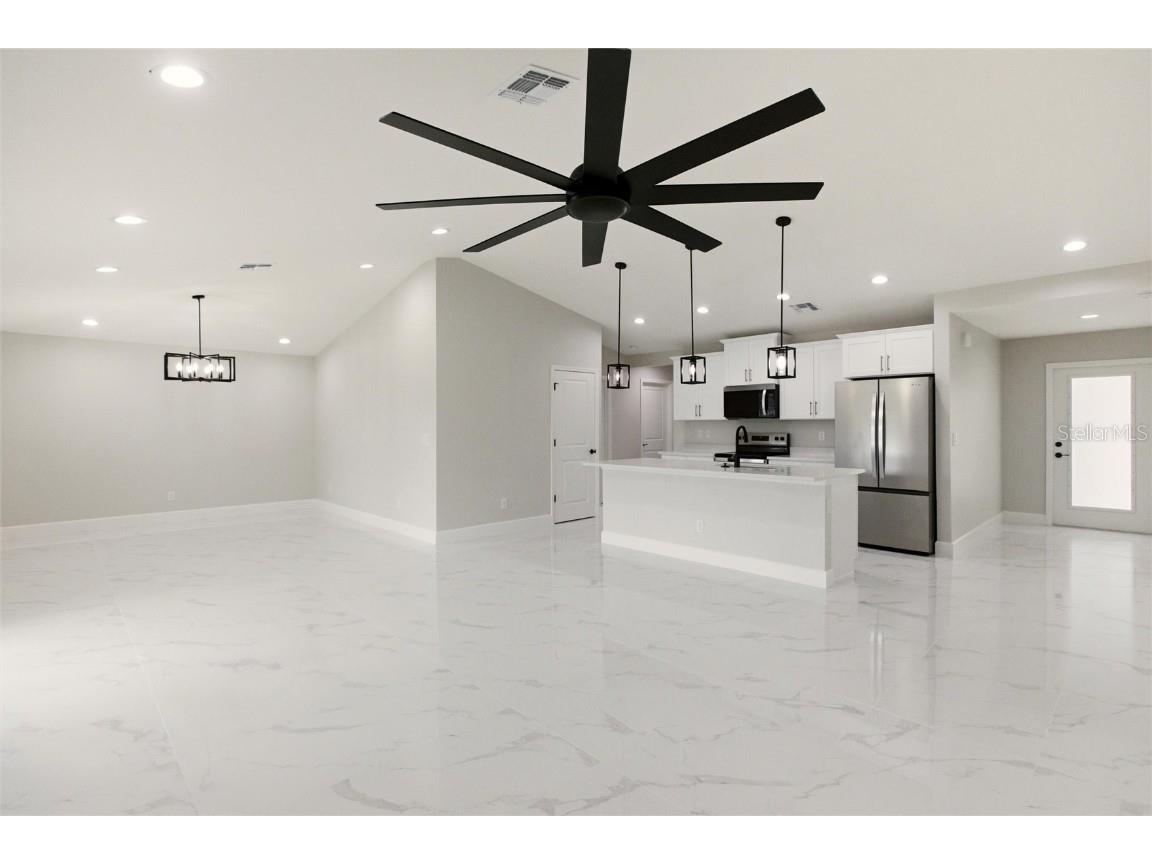 1029 NE 13th Place Cape Coral FL 33909 C7510235 image9