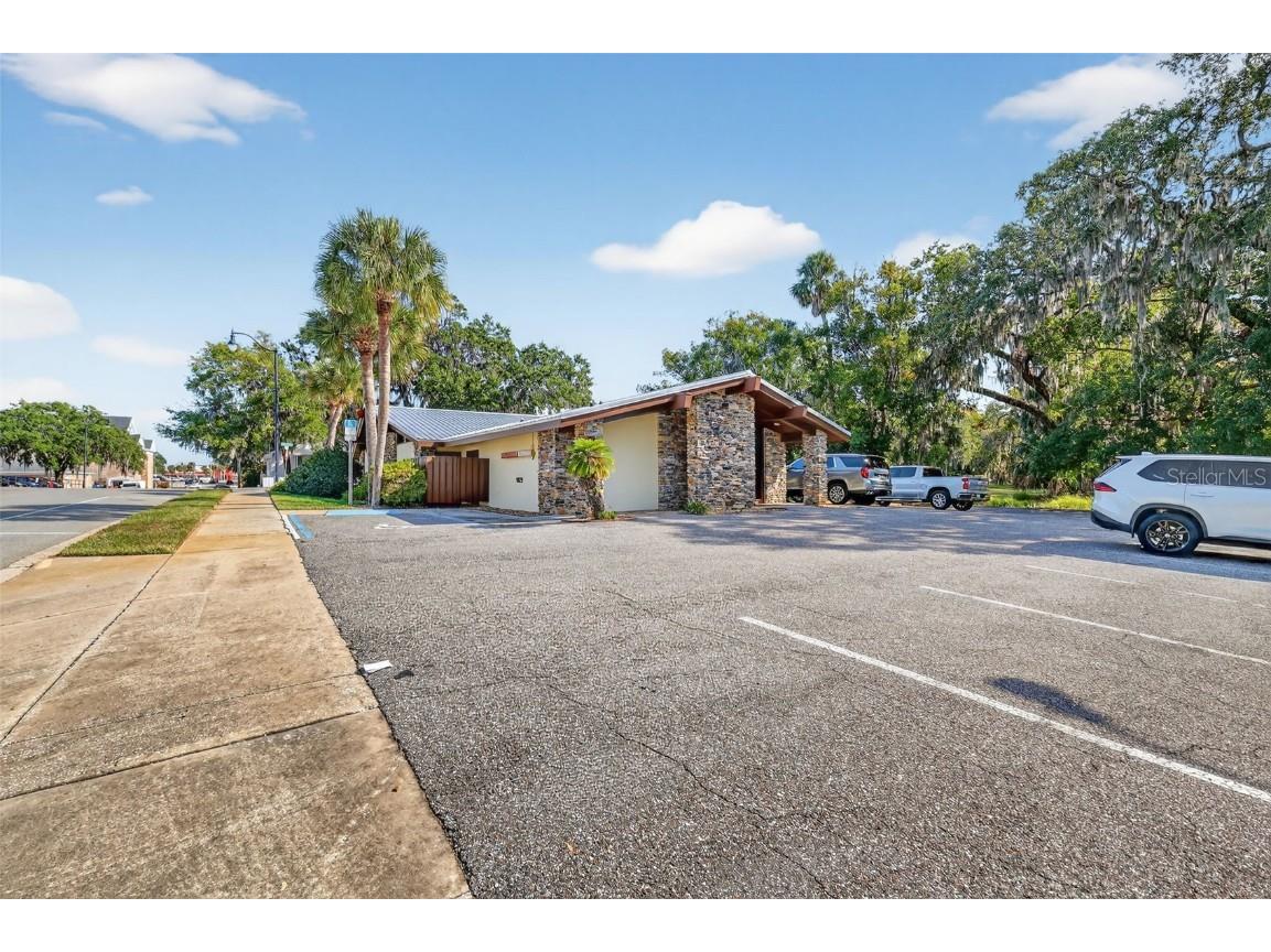 1029 W Magnolia Street Leesburg FL 34748 G5104665 image2
