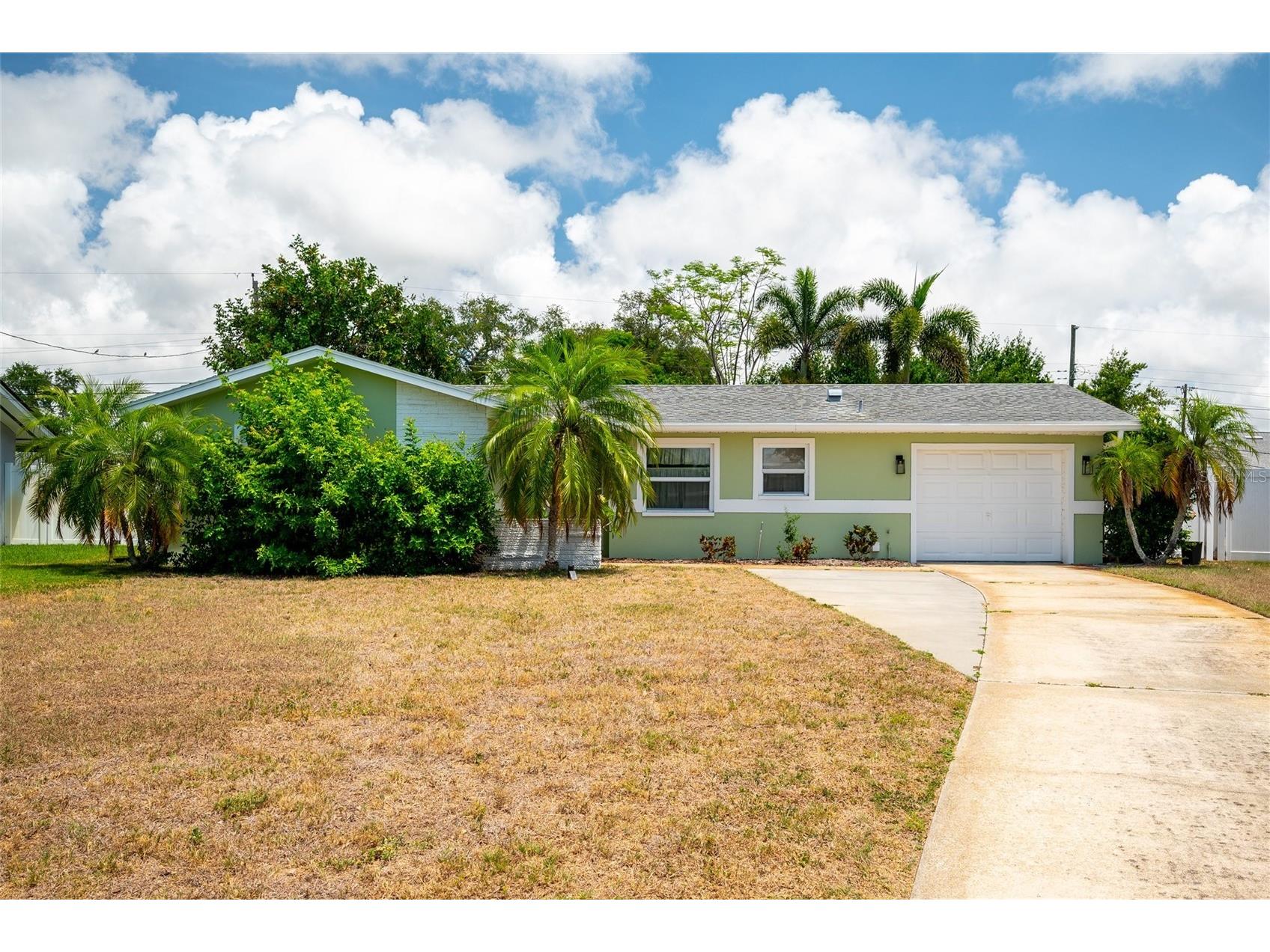 10297 Hetrick Circle E Largo FL 33774 TB8504264 image1