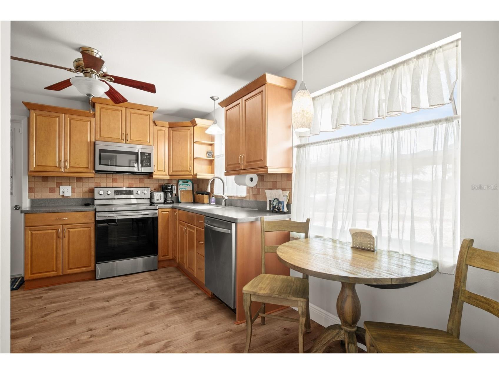 10297 Hetrick Circle E Largo FL 33774 TB8504264 image5
