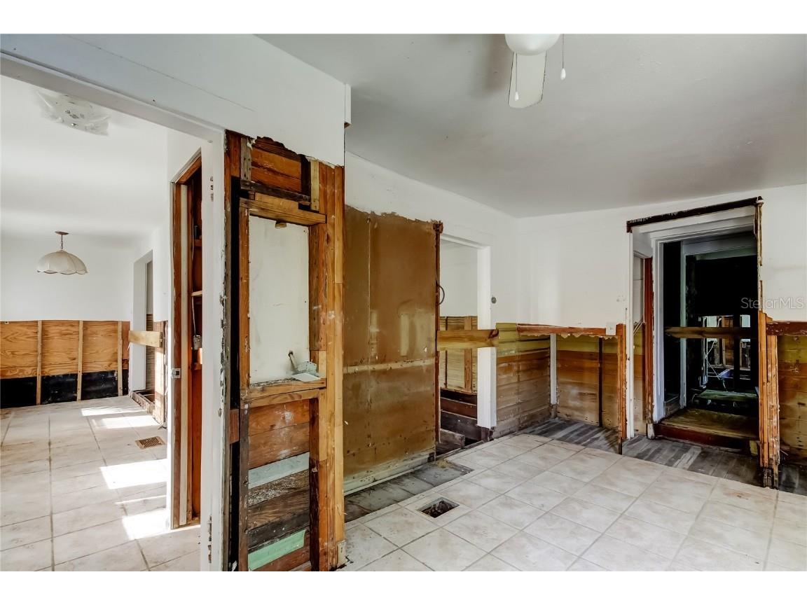 103 & 105 1st Avenue Saint Pete Beach FL 33706 TB8435126 image17