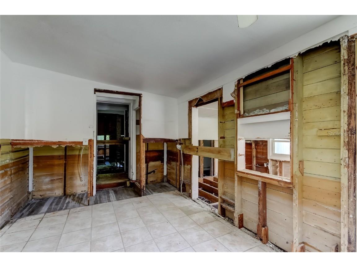 103 & 105 1st Avenue Saint Pete Beach FL 33706 TB8435126 image18