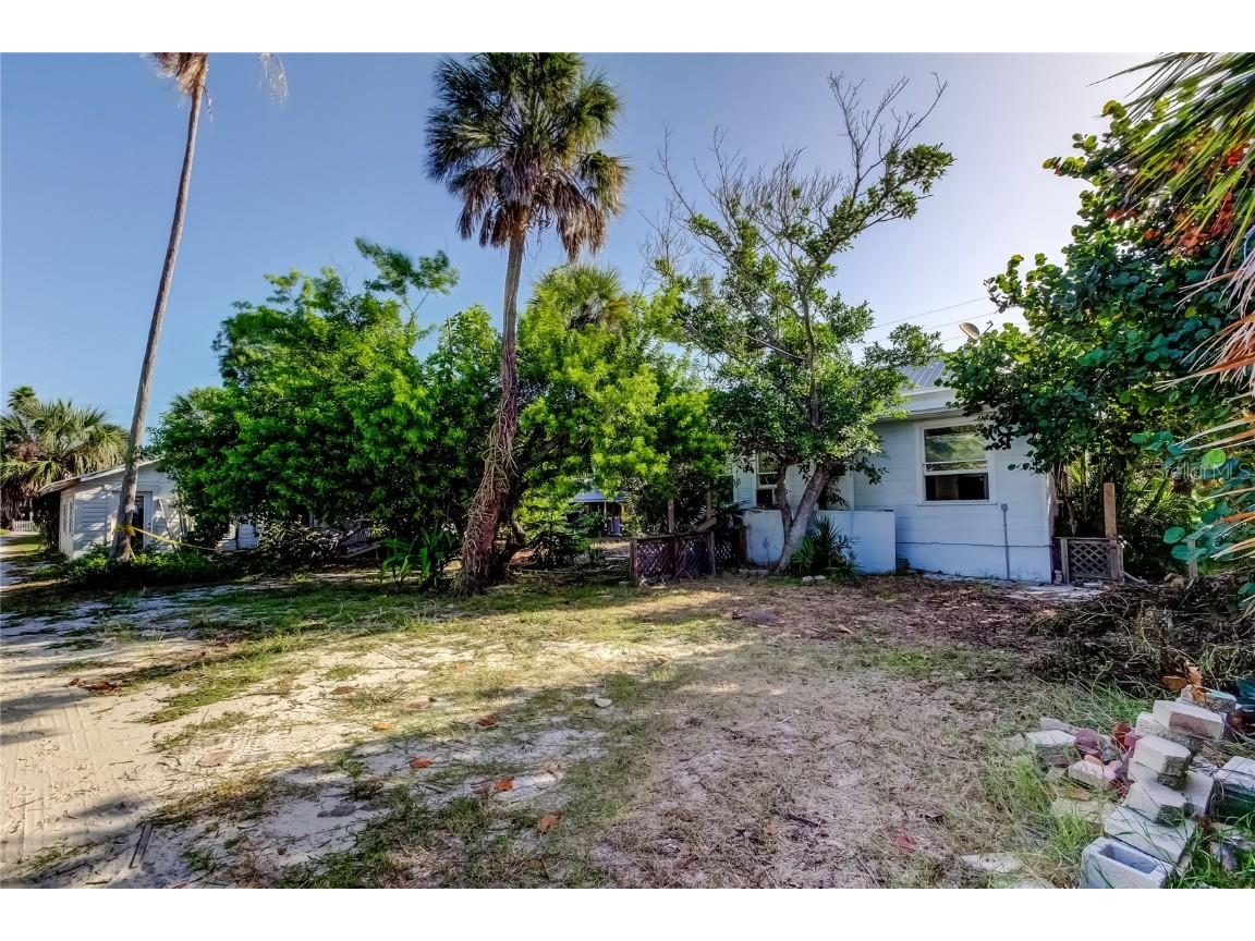 103 & 105 1st Avenue Saint Pete Beach FL 33706 TB8435126 image33