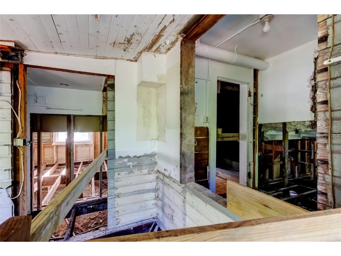 103 & 105 1st Avenue Saint Pete Beach FL 33706 TB8435126 image35