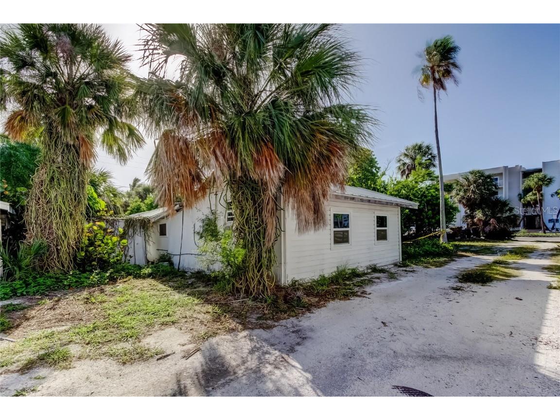 103 & 105 1st Avenue Saint Pete Beach FL 33706 TB8435126 image7