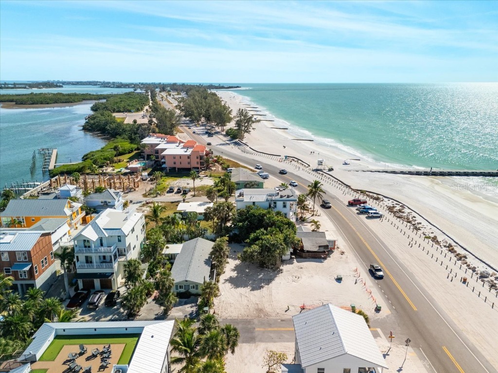 103 12th Street S Bradenton Beach FL 34217 A4672347 image4