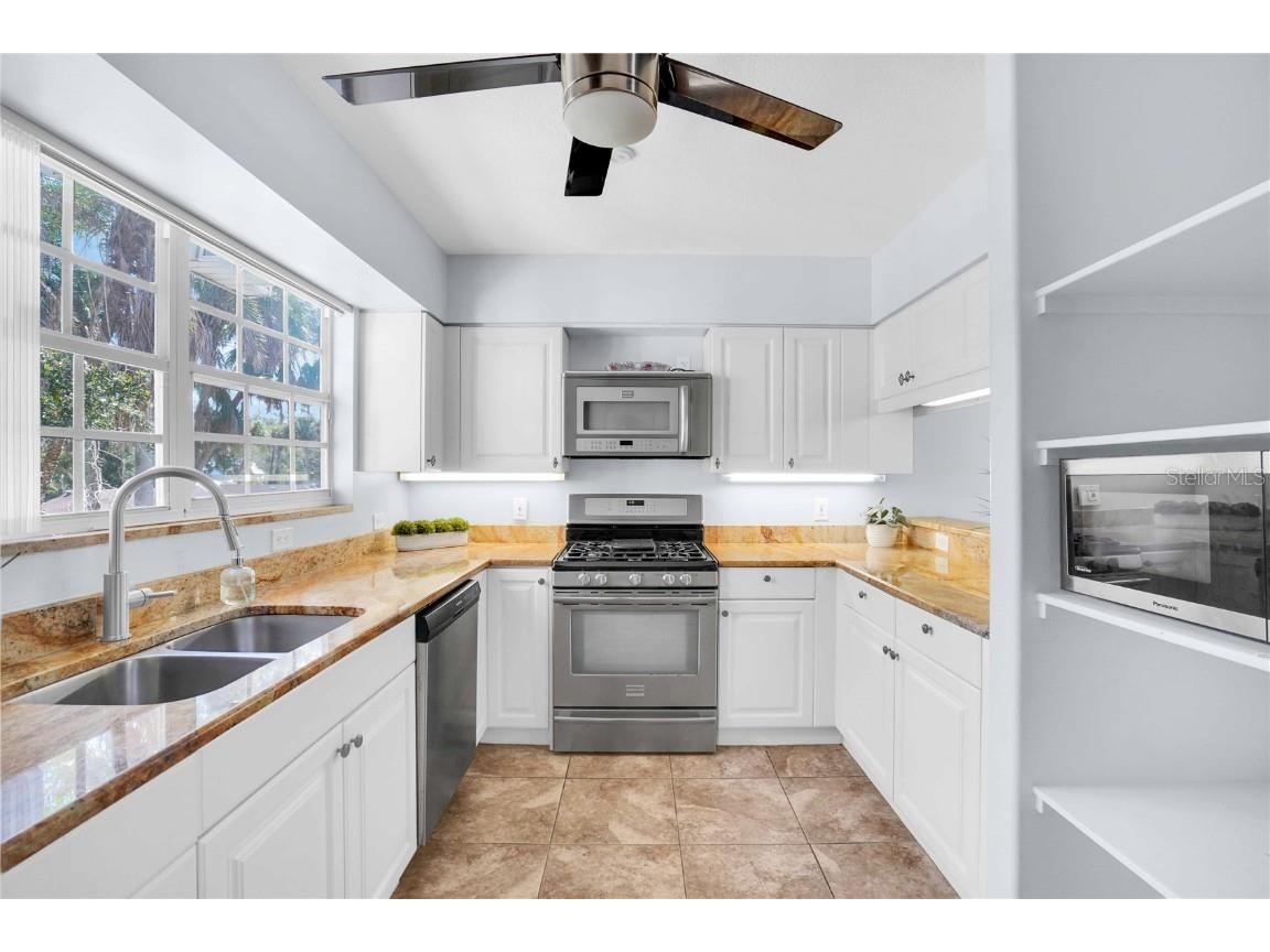 103 17th Street E Bradenton FL 34208 - MANATEE RIVER TB8441111 image13