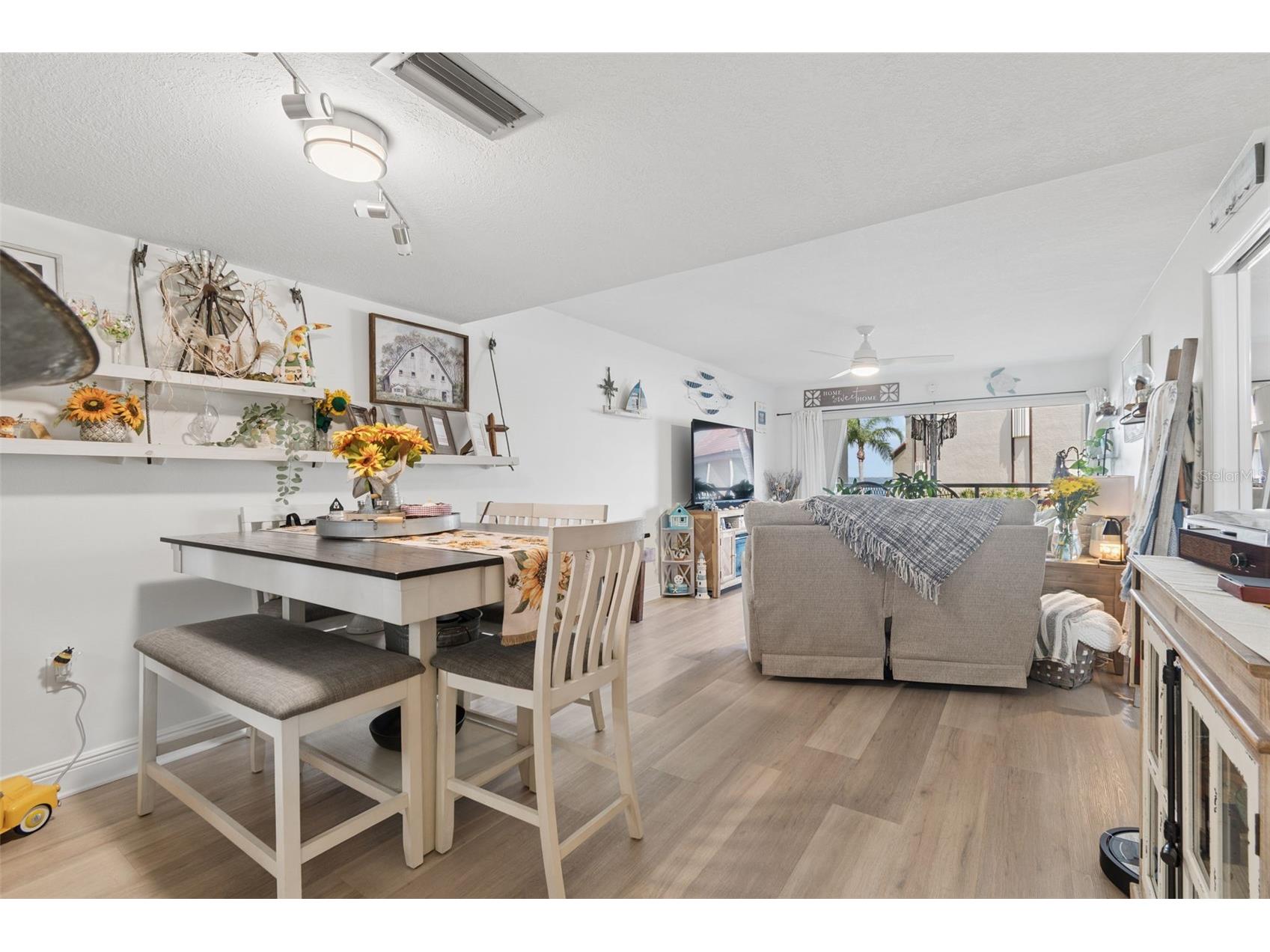 103 1st Street E #115 Saint Petersburg FL 33715 TB8532421 image7