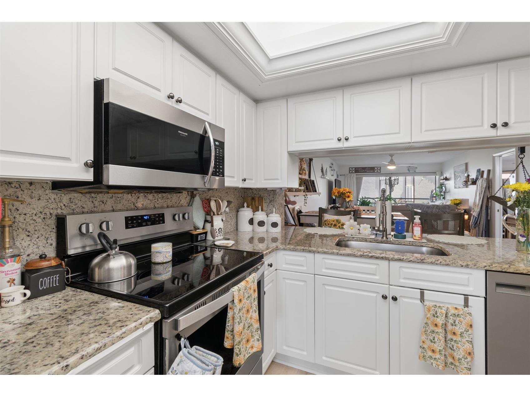 103 1st Street E #115 Saint Petersburg FL 33715 TB8532421 image9