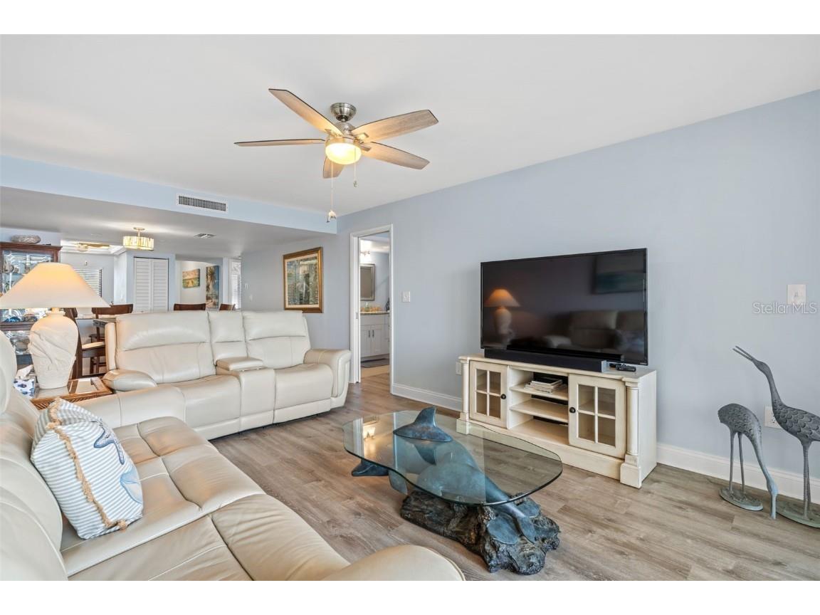 103 1st Street E #204 Saint Petersburg FL 33715 FC305209 image33