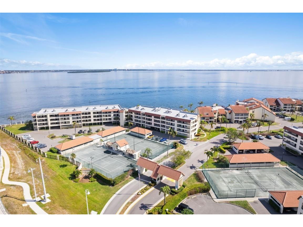 103 1st Street E #204 Saint Petersburg FL 33715 FC305209 image41