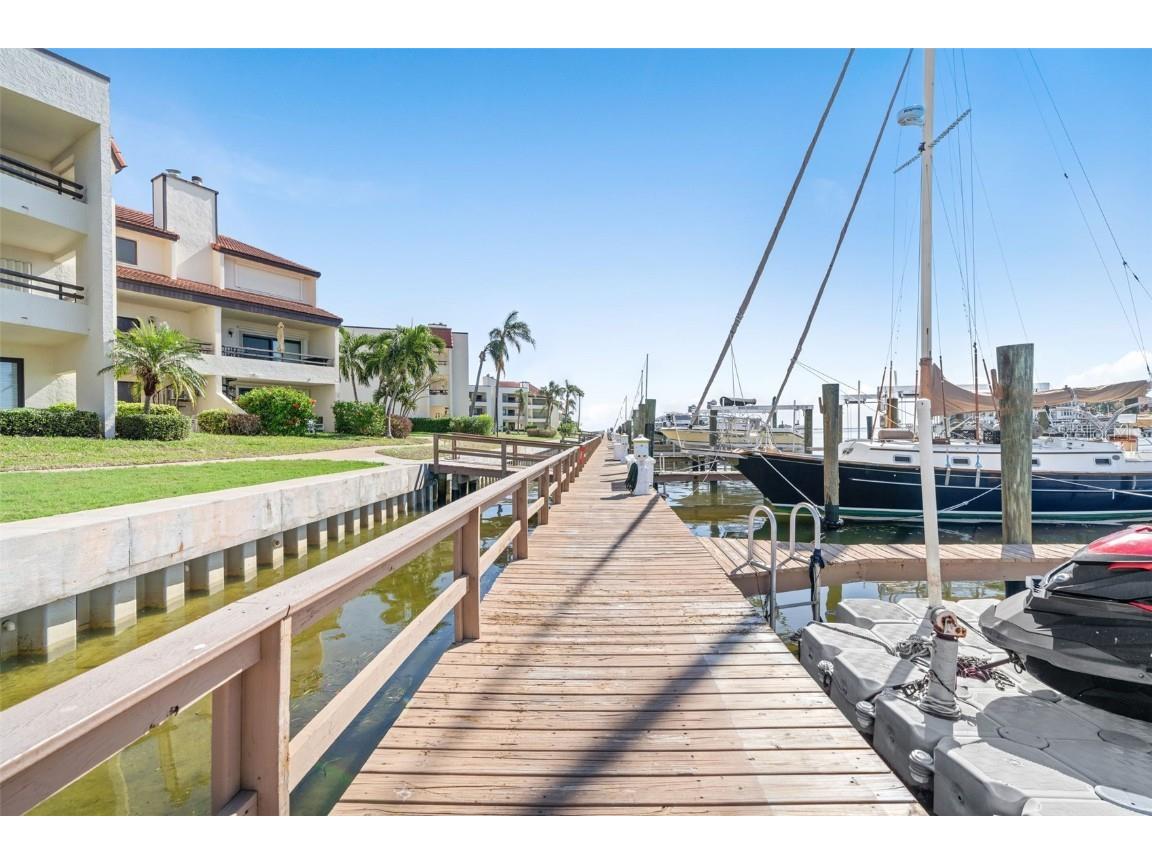 103 1st Street E #204 Saint Petersburg FL 33715 FC305209 image8