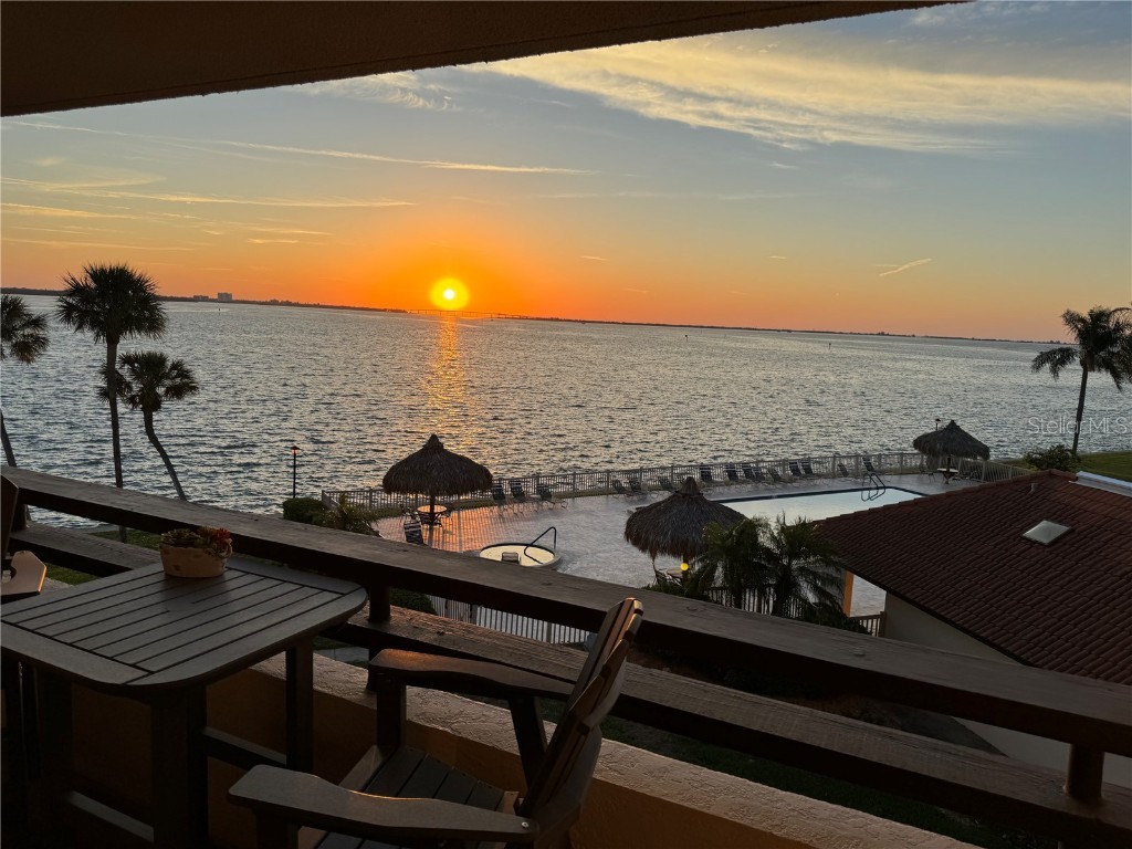 103 1st Street E #210 Tierra Verde FL 33715 - TAMPA BAY U8238454 image1