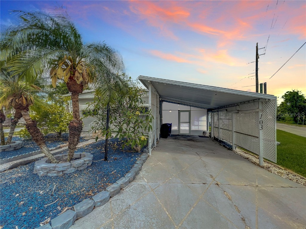 103 51st Avenue Plaza W Bradenton FL 34207 S5083311 image1