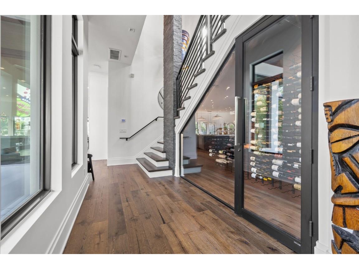 103 5th Avenue N Saint Petersburg FL 33701 TB8313332 image26