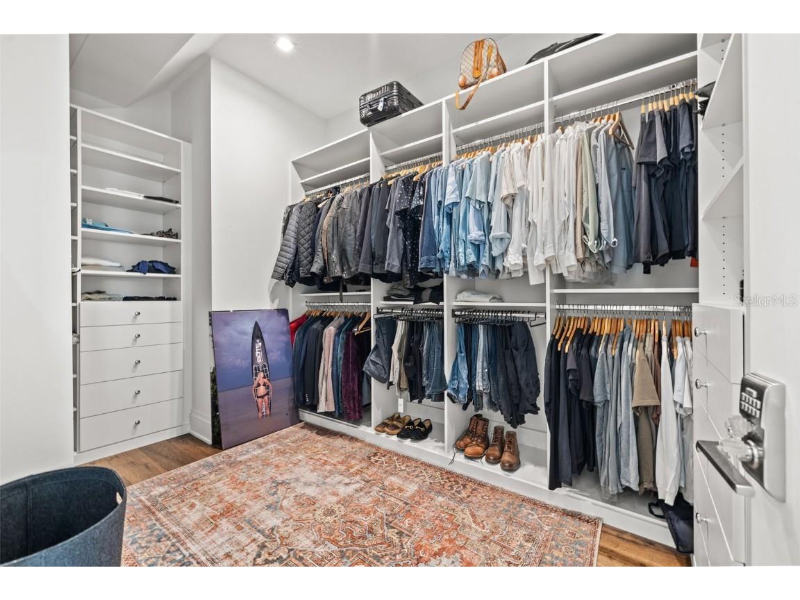 103 5th Avenue N Saint Petersburg FL 33701 TB8313332 image35