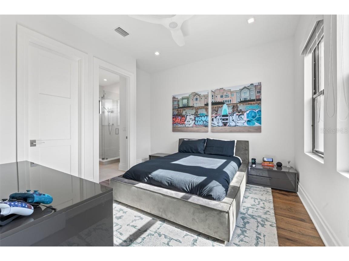 103 5th Avenue N Saint Petersburg FL 33701 TB8313332 image52